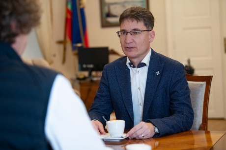 Fehérvár összeköt – év végi beszélgetés Cser-Palkovics András polgármesterrel